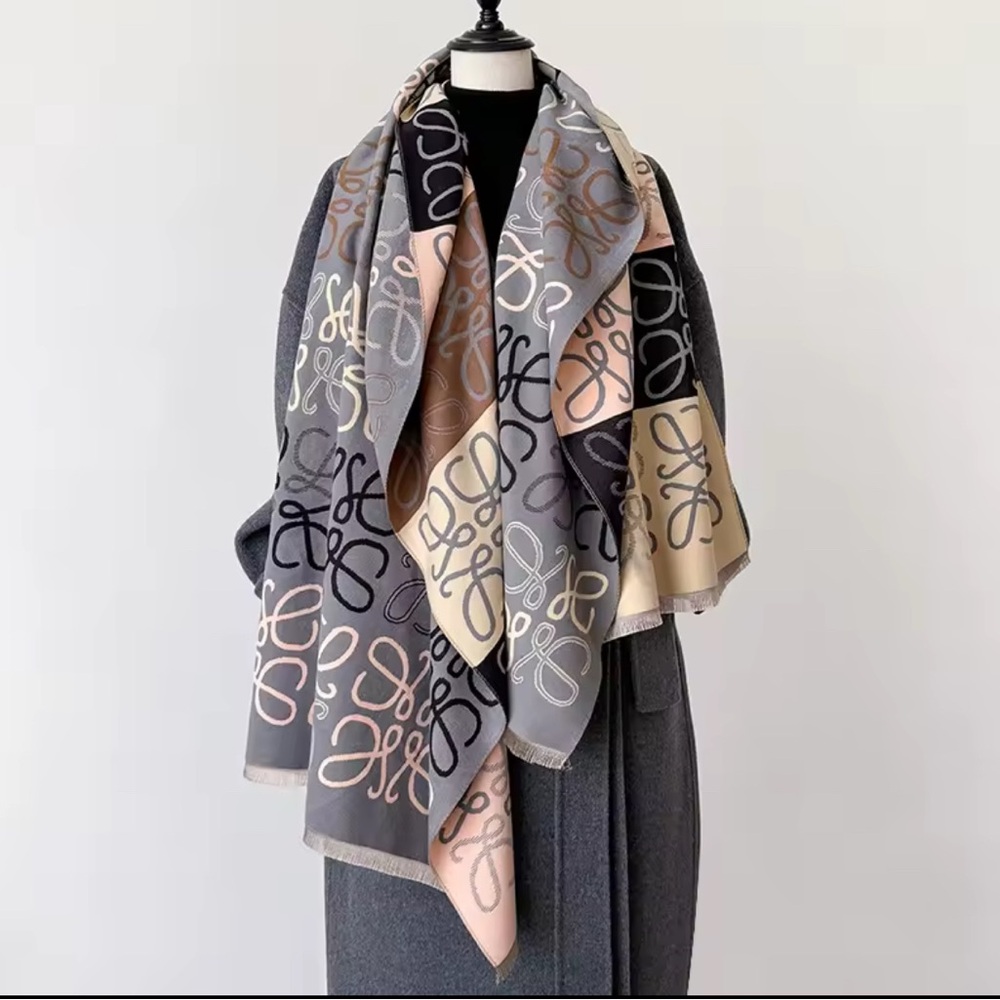 Anagram Lines Scarf - Gray -Wool, Silk, and Cashmere blend - Picture 2 of 3